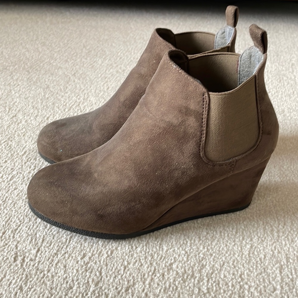 Wedge booties